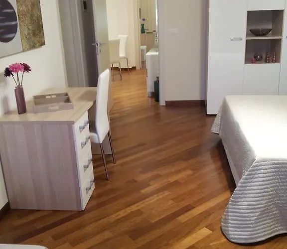 Frühstückspension Residenza Piazza Moro Bari