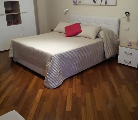 Bed & Breakfast Residenza Piazza Moro 3*