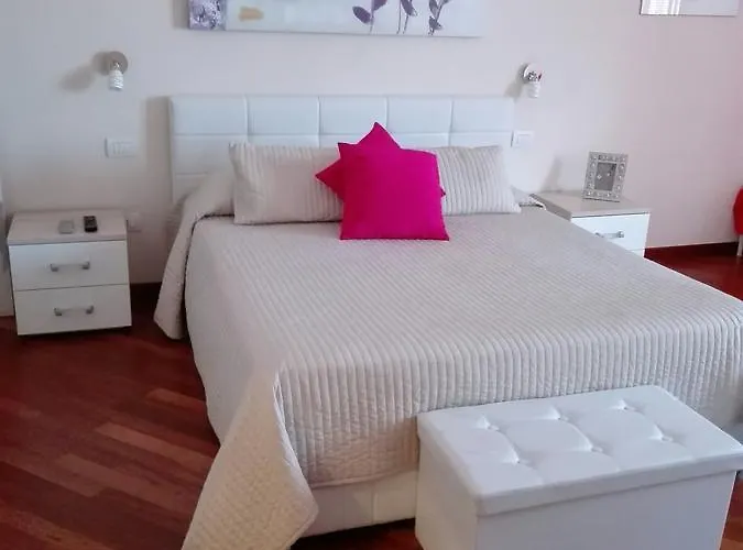 Residenza Piazza Moro Bed & Breakfast 3*